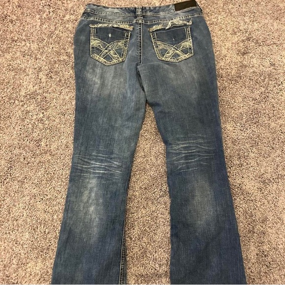 SUPER CUTE VINTAGE BOOT CUT JEANS - Picture 2 of 4